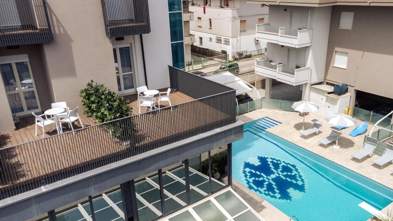 Hotel Astor Альба-Адриатика Экстерьер фото